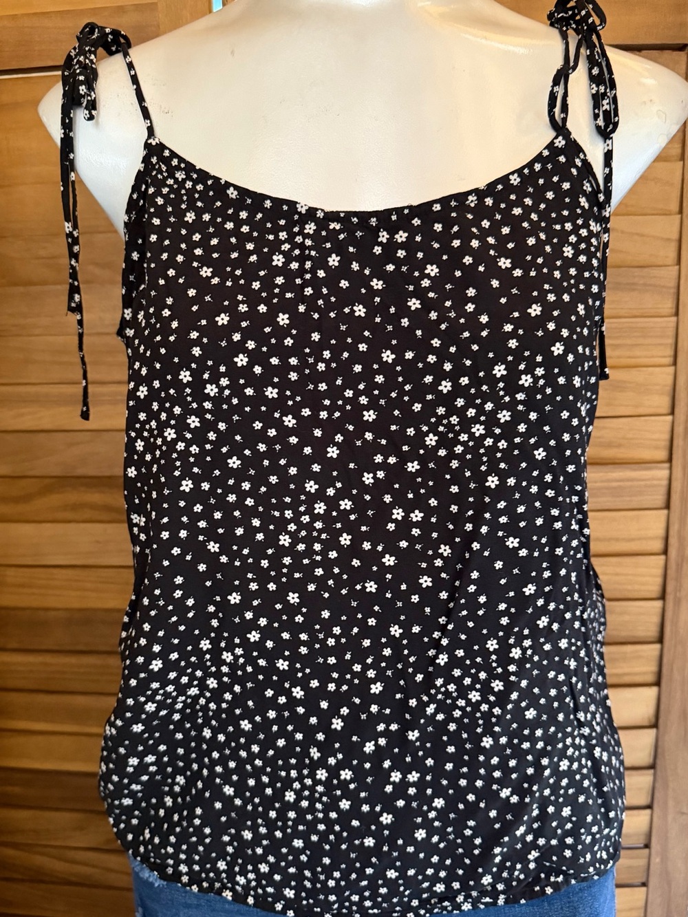 Levi's Black Floral Tie-Shoulder top